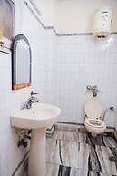 Roomshala 112 Hotel Blissbourn