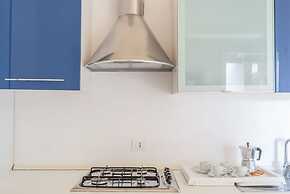 Elegant Residence 4 Bedroom Apartment Sleeps 8 Extra bed N0732