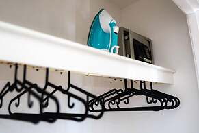 Stunning 6-bed House in Milton Keynes