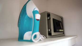 Stunning 6-bed House in Milton Keynes