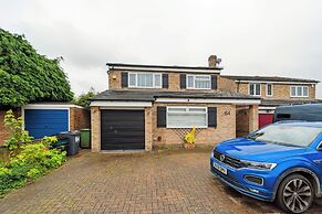 Spacious Home - Sleeps 10 - Free Parking - Pets