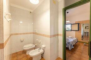 Quaint Residence I Mirti Bianchi 2 Bedroom Apartment Sleeps 6 No0497