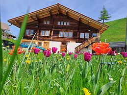 Chalet Grittelihus, Large Bathroom, Lots of Living Space, Nähe Interla