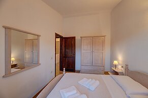 The Fantastic Residenza Badus 1 Bedroom Apartment Sleeps 4 No0810