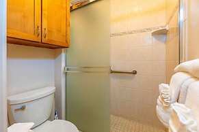 Sugar Beach Resort #227 1 Bedroom Condo by RedAwning