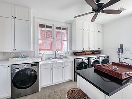 Snaresbrook Manor 8 Bedroom Home