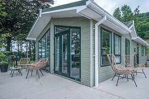 1 Manor Lodge - 3 Bedroom Lodge - Pendine