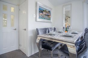 1 Manor Lodge - 3 Bedroom Lodge - Pendine