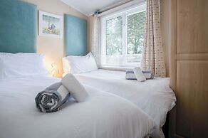 1 Manor Lodge - 3 Bedroom Lodge - Pendine
