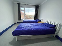 3 Room Apartment - Twins-double