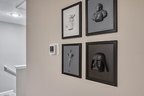 Spacious Modern new Home With Private Pool