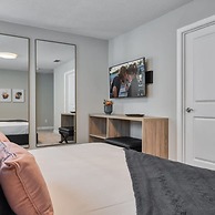 Amazing and Spacious Home With Private Pool Just 10 min From Disney