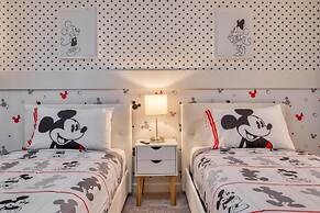 Incredible new Villa With Themed Bedrooms by Disney