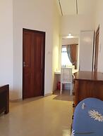 Myhavelock Town Studio Apt, With Own Pvt Gate Parking in Main City