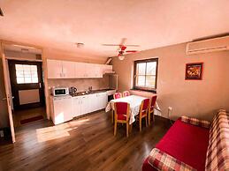 Lovely 2-bedroom House in Terme Catez