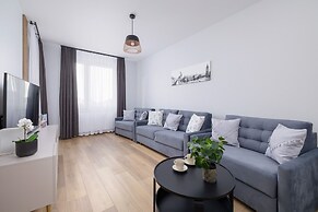 Avia Apartment by Renters Prestige