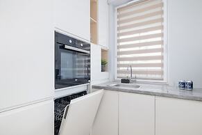Avia Apartment by Renters Prestige