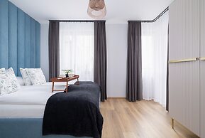 Avia Apartment by Renters Prestige