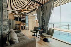 Sea&Sky luxury absolute beachfront villa