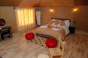 Aladdin Merzouga camp