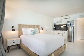 La Mer Suites