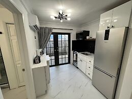 La Mer Suites