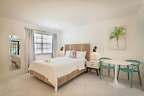 La Mer Suites