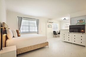 La Mer Suites
