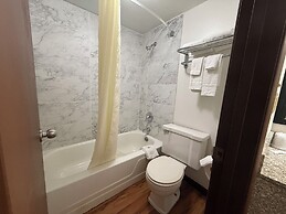 Relax Inn & Suites