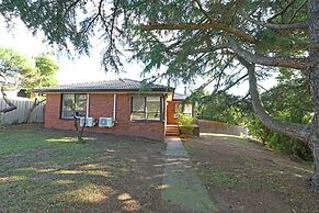 Melbourne 4BRM Staycation Parkside