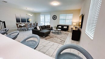 New Home at Storey Lake 9bedrooms e 5bath - Tb41