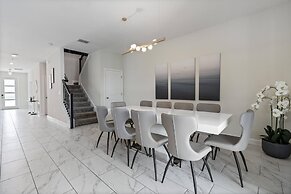 New Home at Storey Lake 9bedrooms e 5bath - Tb41