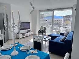 White Luxury Apartment