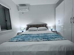 White Luxury Apartment