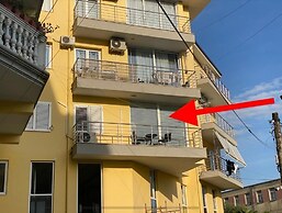 White Luxury Apartment