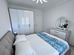 White Luxury Apartment