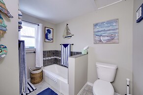 Inviting Missouri River Vacation Rental: 2 Mi Away