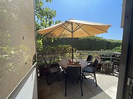 Duplex In Siwar,2 Minutes From Hotel Le Royal,1 Bedroom, Pool,generato