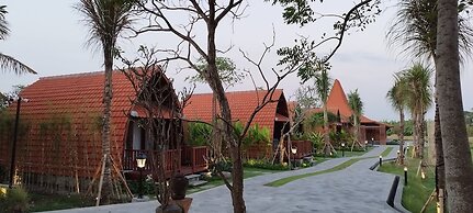 Room-love Without Boundaries Num9842