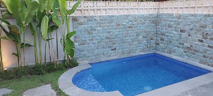 Room-love Without Boundaries Num9842