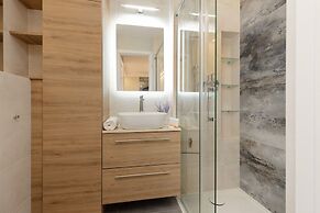 Warsaw City Centre- Srebrna by Renters