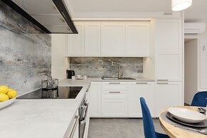 Warsaw City Centre- Srebrna by Renters