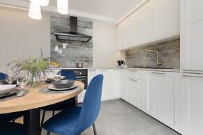 Warsaw City Centre- Srebrna by Renters