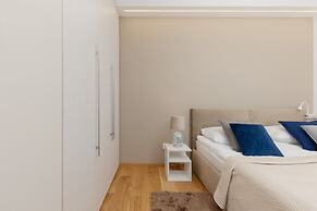 Warsaw City Centre- Srebrna by Renters