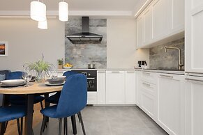 Warsaw City Centre- Srebrna by Renters