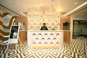 Hotel Gold In Leaf