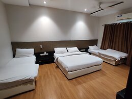 Priyanjali Hotel and Garden