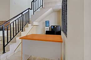 OYO 92556 JKK Sweet Room