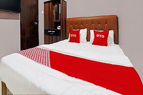 OYO 92556 JKK Sweet Room