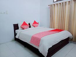 OYO 92561 Excellent Kost